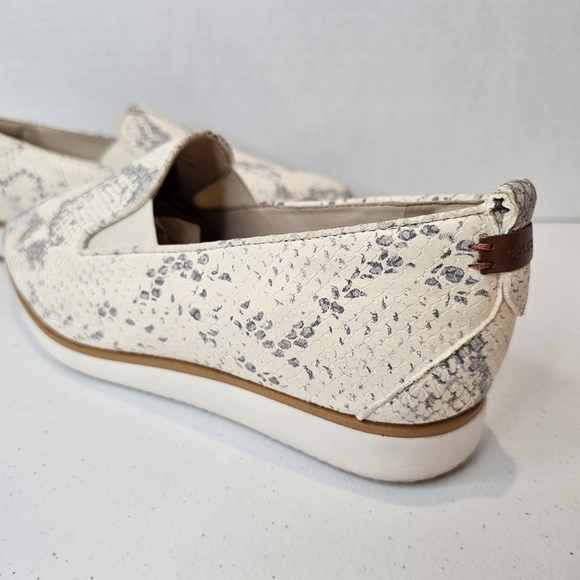 Cole Haan Grand Ambition Loafers Women's Size 6 Gray Snake Skin Print Slip On - Picture 6 of 11